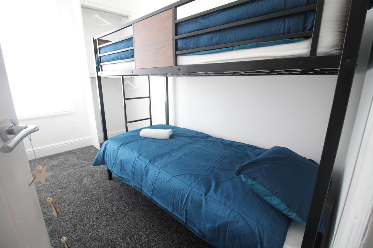 Media Manor - Fully Refurbished In 2022 - Large 6 Bedrooms, 3 Bathrooms Plus Media Games Room Blackpool Exteriér fotografie