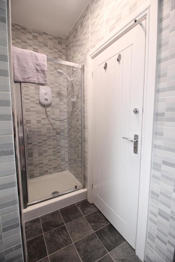 Media Manor - Fully Refurbished In 2022 - Large 6 Bedrooms, 3 Bathrooms Plus Media Games Room Blackpool Exteriér fotografie